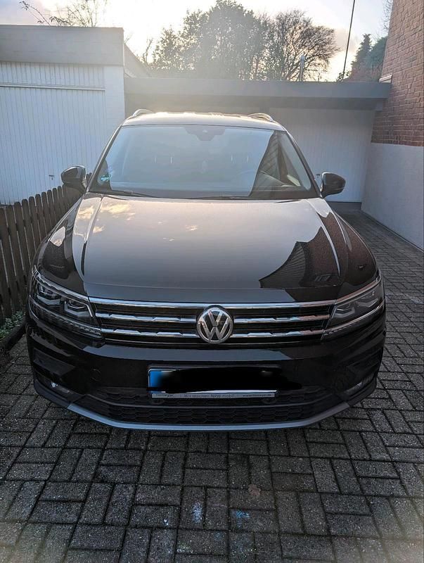 Schwarz Gebraucht 2018 VW Tiguan Allspace SUV | 34.500 € (Teuer) - Bild 1/4
