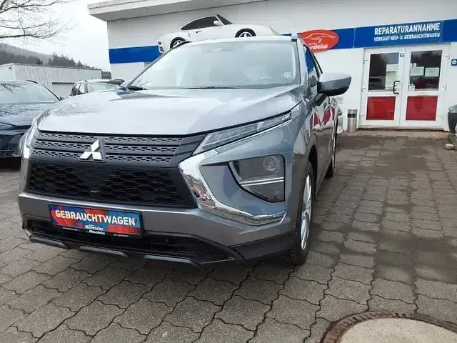 Używany Mitsubishi Eclipse Cross Basis 98 KM (72 kW) 2022 Szary SUV