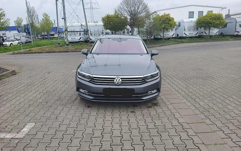 Gebraucht VW Passat Highline 190 PS (139 kW) 2015 Grau Kombi