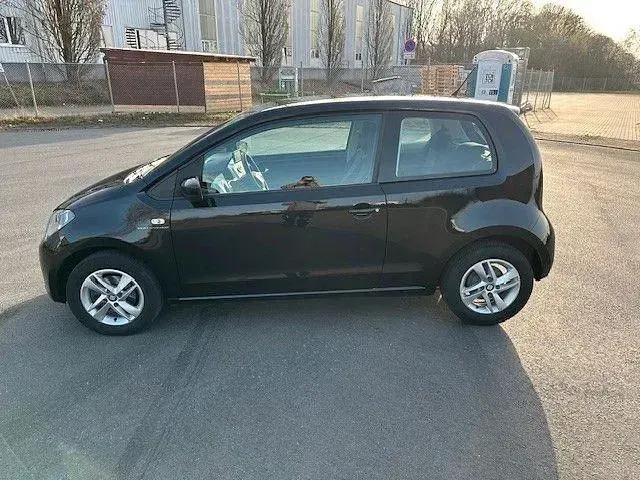 Używany Seat Mii Chic 60 KM (44 kW) 2015 Czarny Hatchback