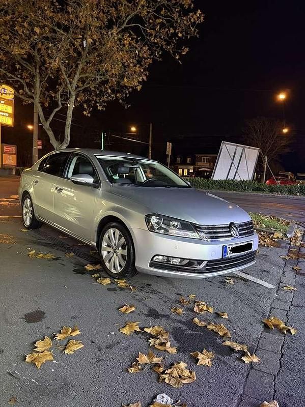 Gebraucht VW Passat Highline 140 PS (102 kW) 2011 Silber Limousine