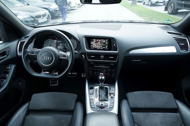 Gebraucht Audi SQ5 Competition 326 PS (239 kW) 2016 Schwarz metallic SUV