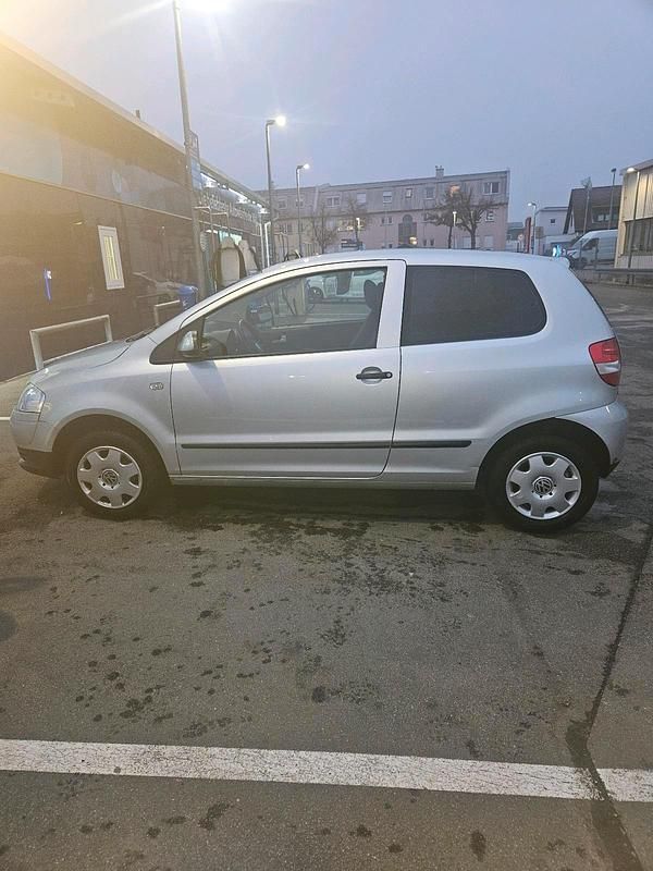 Gebraucht VW Fox 75 PS (55 kW) 2006 Silber Kleinwagen