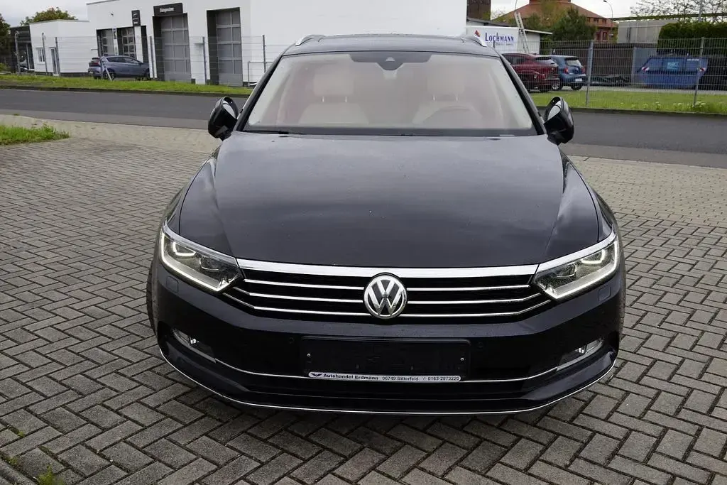 Używany VW Passat Highline 239 KM (175 kW) 2014 Czarny Kombi