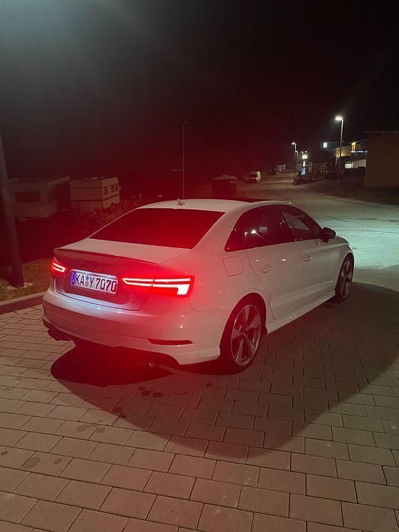 Gebraucht Audi S3 Ambiente 310 PS (228 kW) 2017 Weiß Limousine