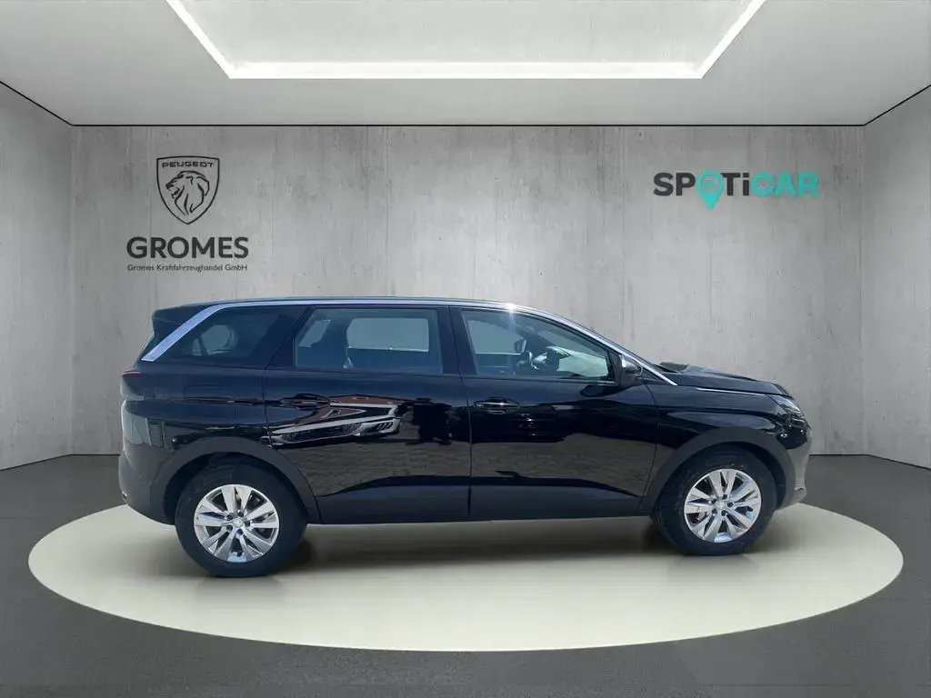 Gebraucht Peugeot 5008 Active 131 PS (96 kW) 2023 Schwarz SUV