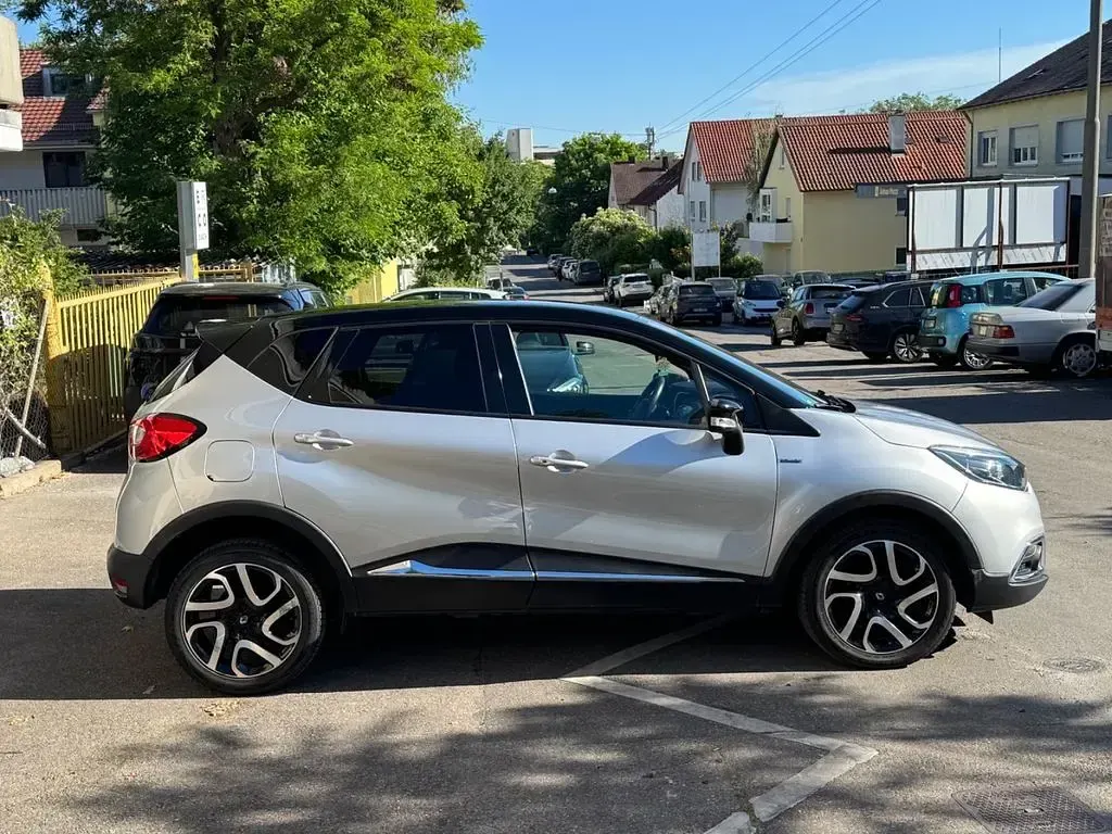 Gebraucht Renault Captur Intens 90 PS (66 kW) 2016 Silber SUV