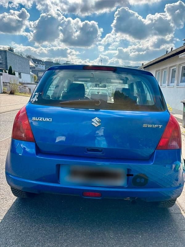 Gebraucht Suzuki Swift 92 PS (67 kW) 2006 Blau Kleinwagen