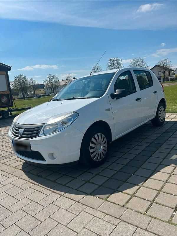 Second-hand Dacia Sandero 75 CP (55 kW) 2010 Alb Hatchback