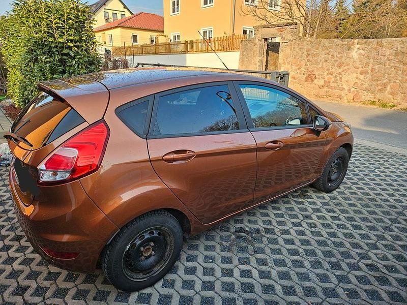 Gebraucht Ford Fiesta SYNC Edition 82 PS (60 kW) 2014 Braun Kleinwagen