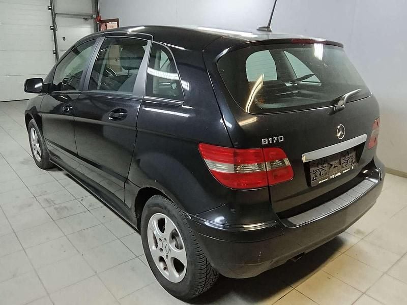 Gebraucht Mercedes B170 116 PS (85 kW) 2009 Kosmosschwarz  metalliclack Van / Kleinbus