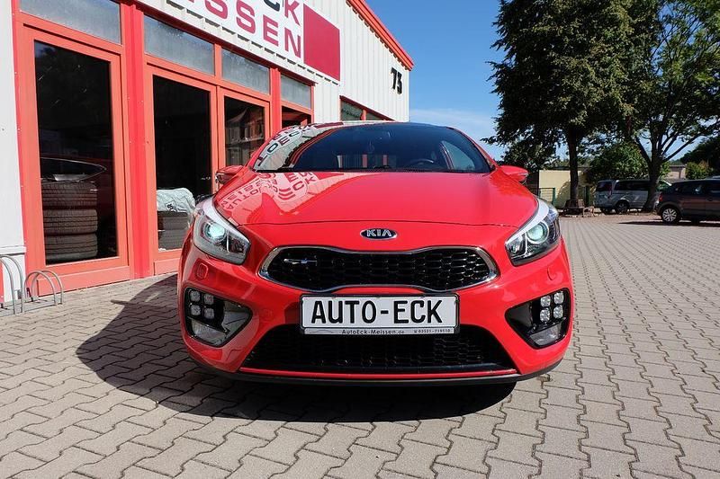 Gebraucht Kia ProCeed GT-Track 204 PS (150 kW) 2014 Rot Kleinwagen