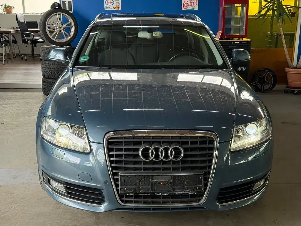 Gebraucht Audi A6 Advanced 170 PS (125 kW) 2011 Blau Kombi