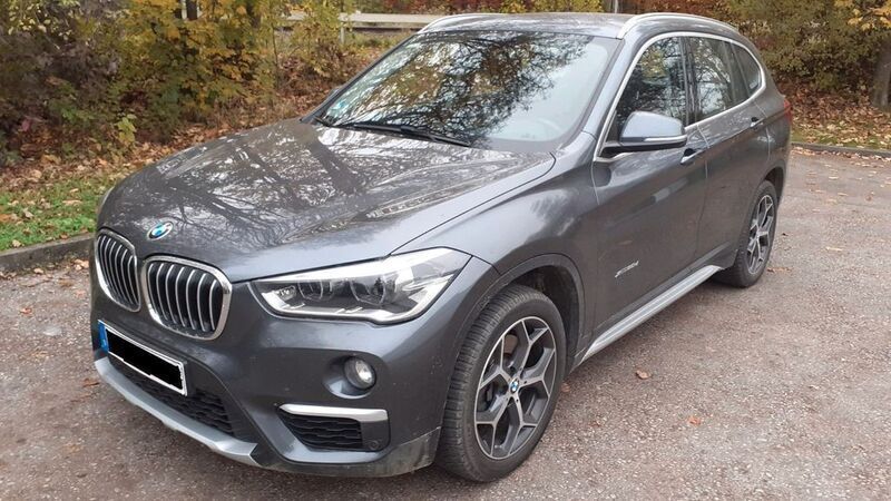 Grau Gebraucht 2015 BMW X1 Performance SUV | 17.200 € (Fairer Preis) - Bild 1/4