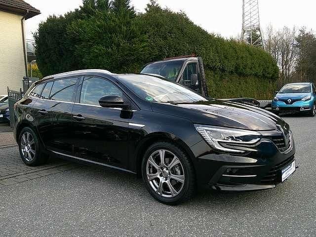 Gebraucht Renault Mégane GrandTour Techno 116 PS (85 kW) 2022 Schwarz Kombi