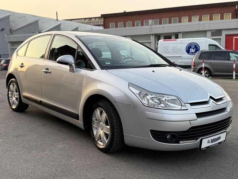 Gebraucht Citroën C4 Comfort 109 PS (80 kW) 2006 Silber Limousine
