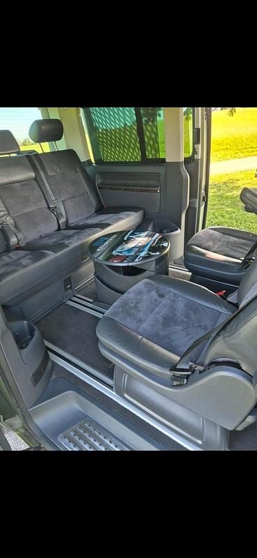 Gebraucht VW Multivan 176 PS (129 kW) 2012 Grün Van