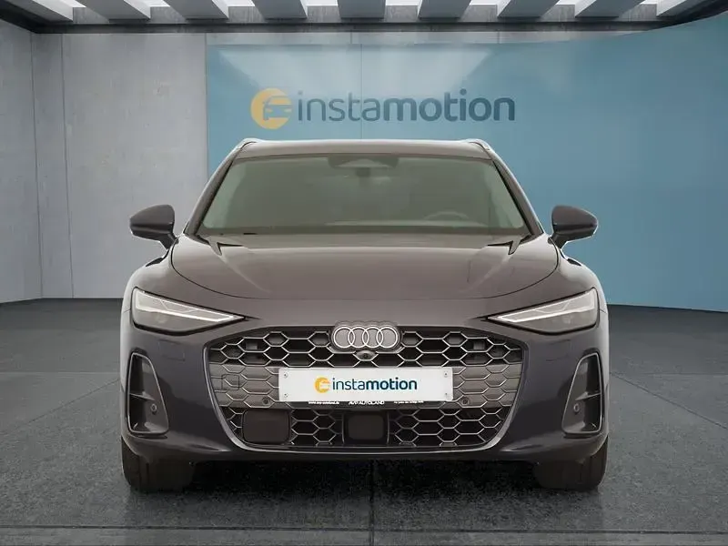 Gebraucht Audi A6 204 PS (150 kW) 2025 Blau Kombi