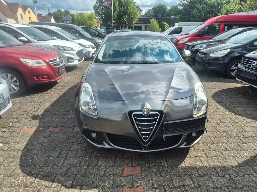 Gebraucht Alfa Romeo Giulietta Turismo 170 PS (125 kW) 2013 Grau Kleinwagen