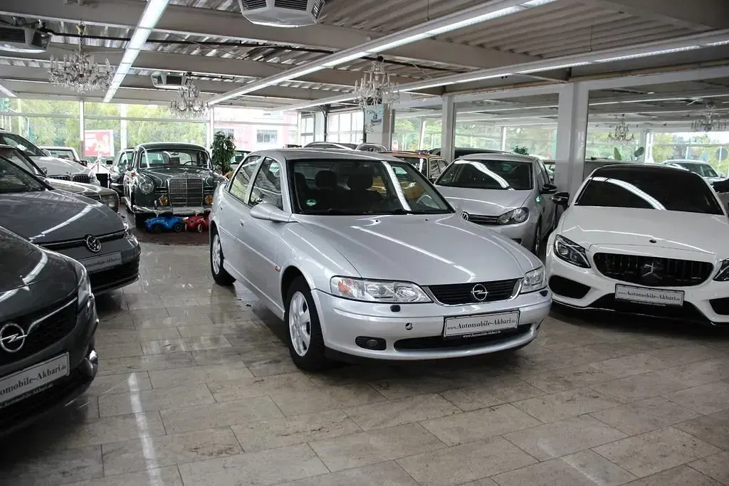 Gebraucht Opel Vectra Elegance 125 PS (91 kW) 2002 Grau Limousine