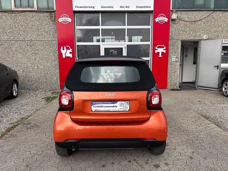 Gebraucht Smart ForTwo Cabrio Basis 90 PS (66 kW) 2016 Schwarz Cabrio