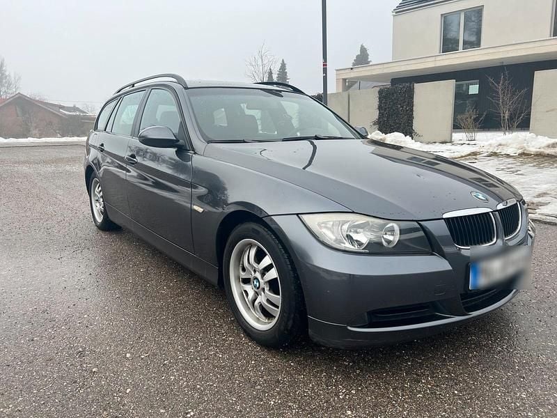 Gebraucht 2007 BMW 318 Kombi | 1.990 € (Guter Preis) - Bild 1/4