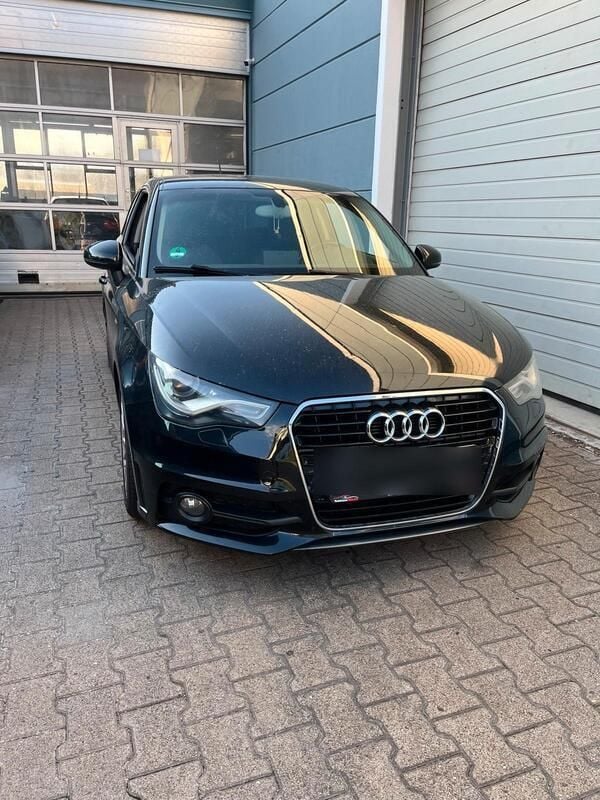 Schwarz Gebraucht 2011 Audi A1 S-Line Kleinwagen | 6.000 € (Guter Preis) - Bild 1/4