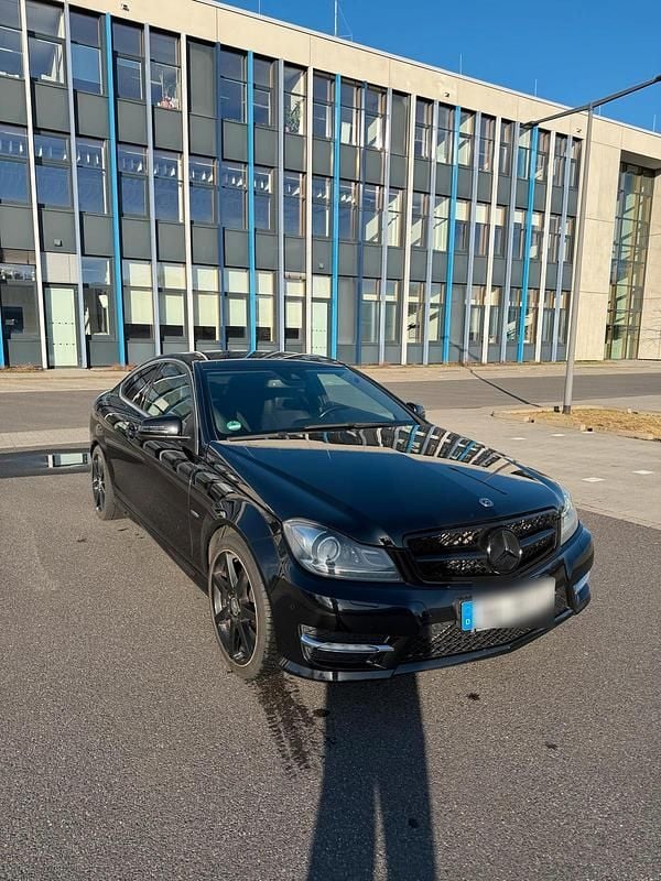 Gebraucht Mercedes C250 AMG line 204 PS (150 kW) 2012 Schwarz Coupé
