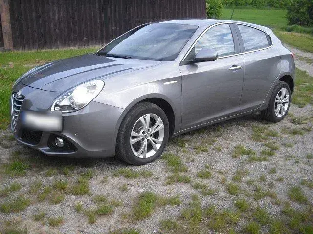 Gebraucht Alfa Romeo Giulietta Turismo 150 PS (110 kW) 2014 Grau Kleinwagen