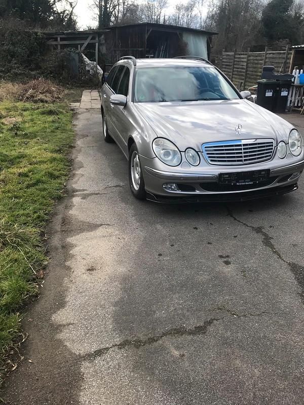Gebraucht Mercedes E320 224 PS (164 kW) 2003 Silber Kombi