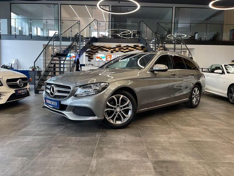 Silber Gebraucht 2014 Mercedes C180 Limousine | 16.999 € (Guter Preis) - Bild 1/4