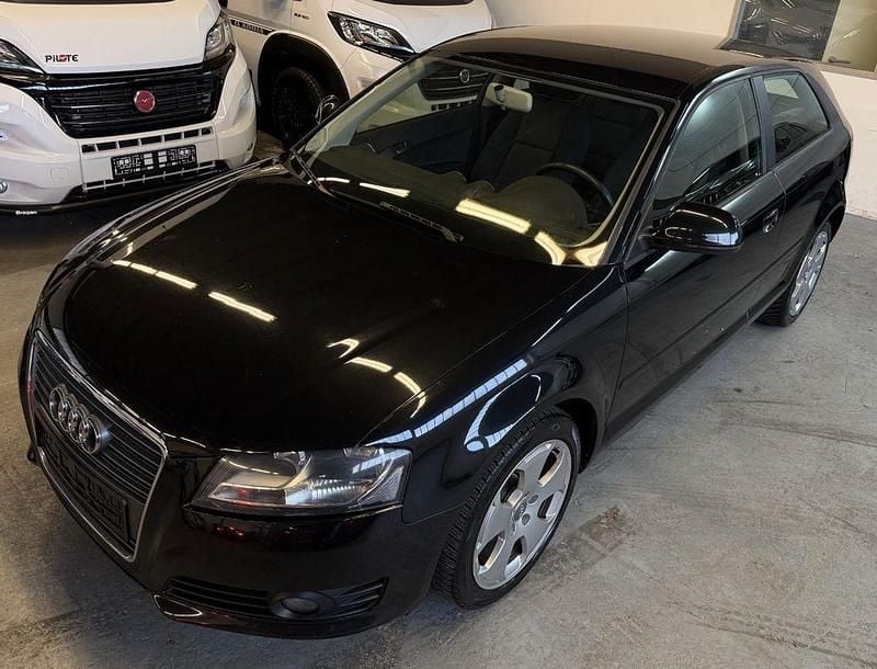 Gebraucht Audi A3 Attraction 105 PS (77 kW) 2010 Schwarz Kleinwagen