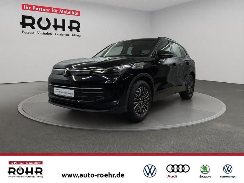 Schwarz Gebraucht 2024 VW Tiguan Life SUV | 33.740 € (Fairer Preis) - Bild 1/4