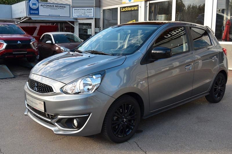 Grau Gebraucht 2019 Mitsubishi Space Star Active Kleinwagen | 11.490 € (Fairer Preis) - Bild 1/4