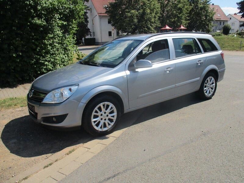 Silber Gebraucht 2009 Opel Astra Edition Kombi | 3.999 € (Etwas zu teuer) - Bild 1/4