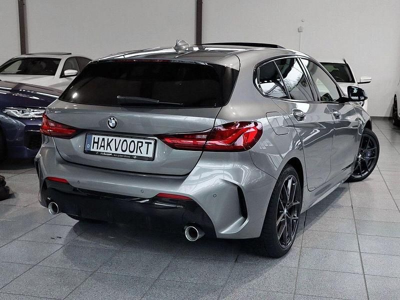 Gebraucht BMW 120 M Sport 190 PS (139 kW) 2023 Skyscraper grau Kleinwagen