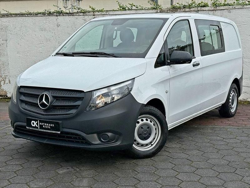 Weiß Gebraucht 2023 Mercedes Vito Van | 22.000 € (Superpreis) - Bild 1/4