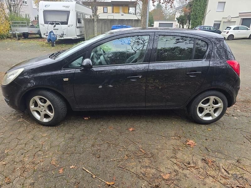 Schwarz Gebraucht 2007 Opel Corsa Sport Limousine | 3.000 € (Fairer Preis) - Bild 1/4