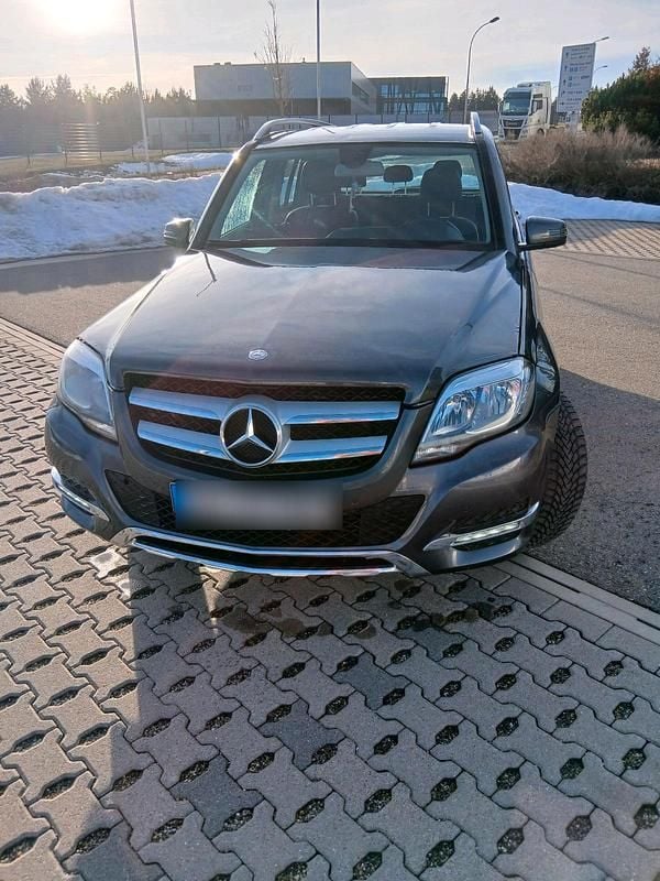 Silber Gebraucht 2014 Mercedes GLK220 SUV | 13.900 € (Fairer Preis) - Bild 1/4