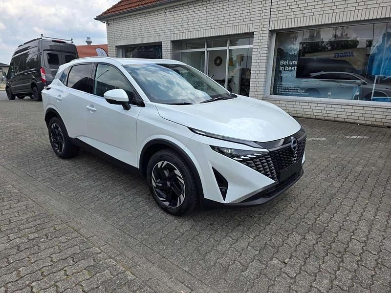 Weiß metallic Gebraucht 2025 Nissan Qashqai 360º SUV | 27.980 € (Superpreis) - Bild 1/4