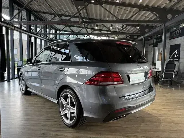 Gebraucht Mercedes GLE400 AMG line 333 PS (244 kW) 2018 Selenitgrau  metalliclack SUV