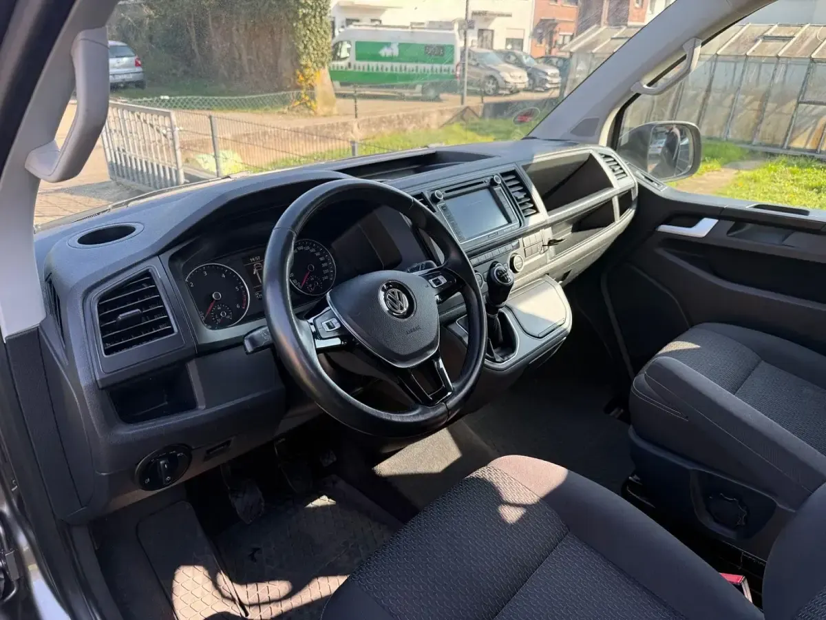 Gebraucht VW Multivan Trendline 102 PS (75 kW) 2016 Van / Kleinbus
