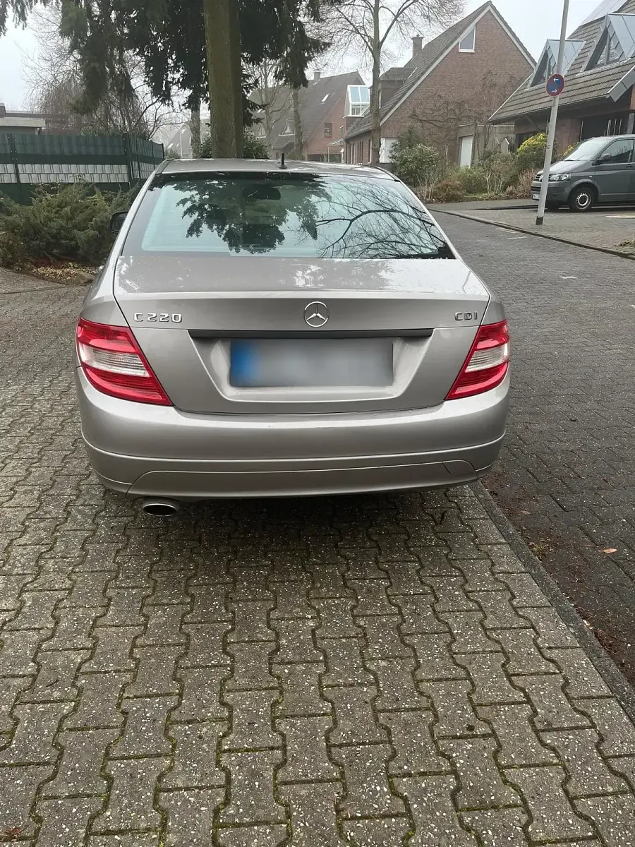 Gebraucht Mercedes 220 170 PS (125 kW) 2007 Beige Limousine