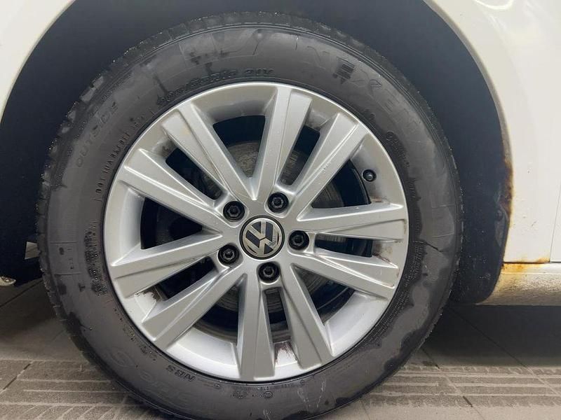 Gebraucht VW Touran Style 105 PS (77 kW) 2012 Weiß Van / Kleinbus