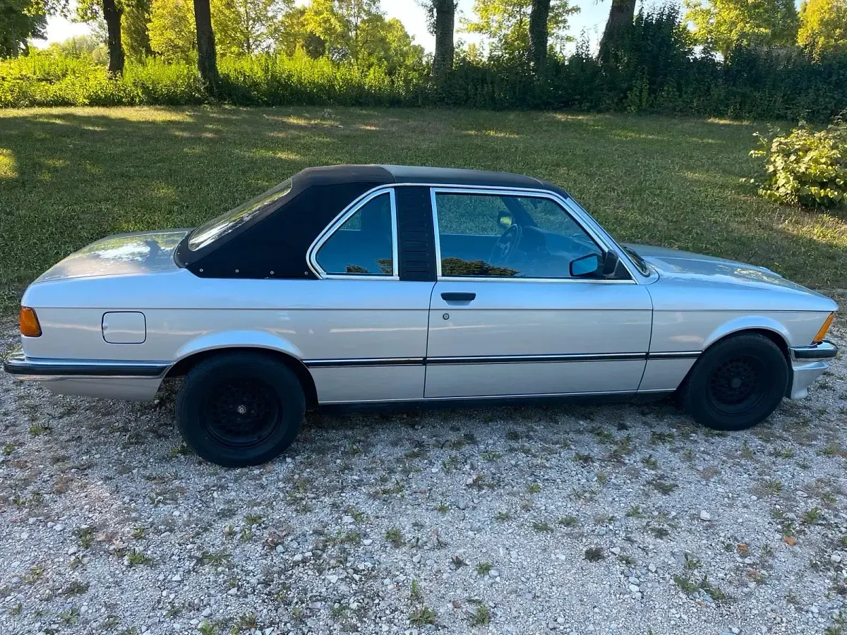Gebraucht BMW 320 125 PS (91 kW) 1980 Silber Cabrio