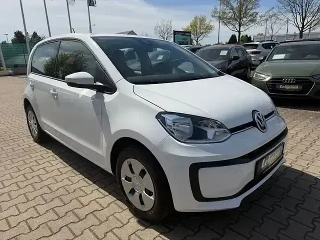 Second-hand VW up! 65 CP (47 kW) 2022 Alb Hatchback