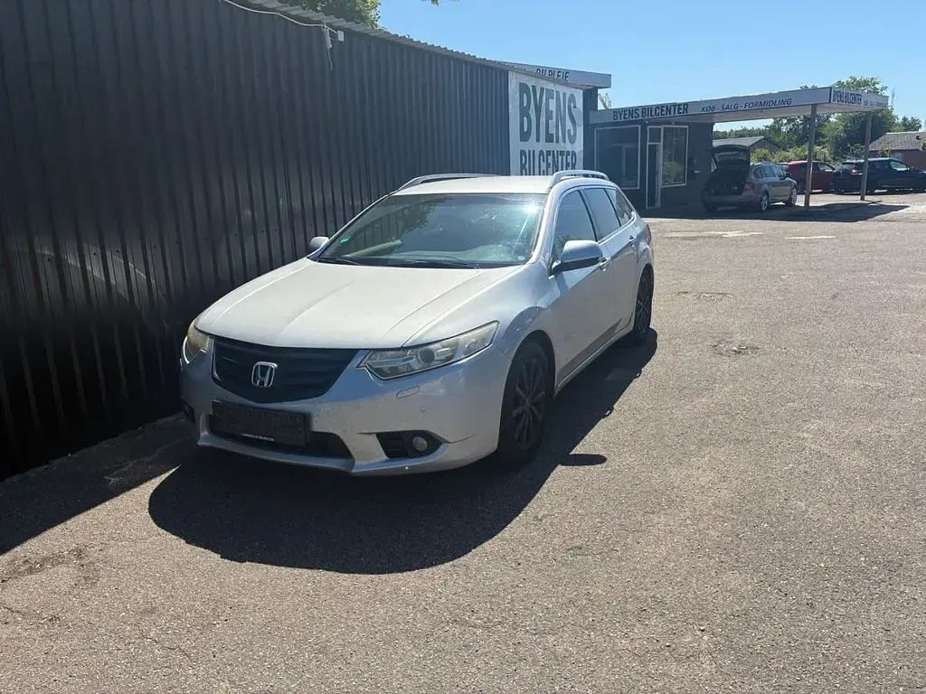 Gebraucht Honda Accord Lifestyle 150 PS (110 kW) 2012 Silber Kombi
