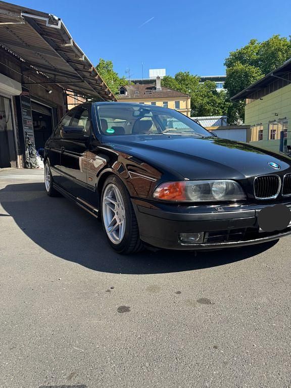 Schwarz Gebraucht 1998 BMW 528 Limousine | 7.500 € (Etwas zu teuer) - Bild 1/4