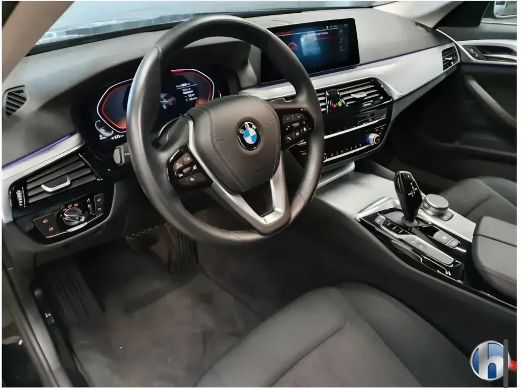 Gebraucht BMW 520 Sport Line 190 PS (139 kW) 2019 Schwarz Limousine