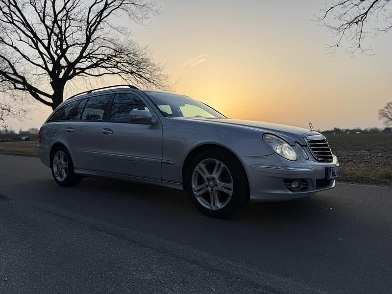 Gebraucht Mercedes E280 Avantgarde 190 PS (139 kW) 2008 Silber Kombi